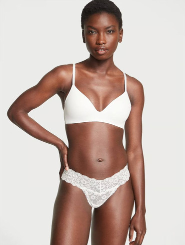 Трусики стрінги мереживні Lace Thong Panty