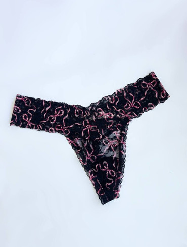 Трусики стрінги мереживні Lace Thong Panty