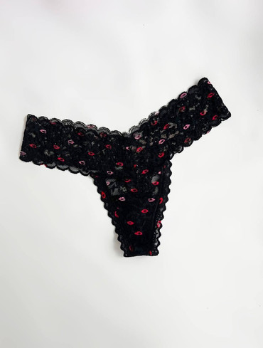 Трусики стрінги мереживні Lace Thong Panty