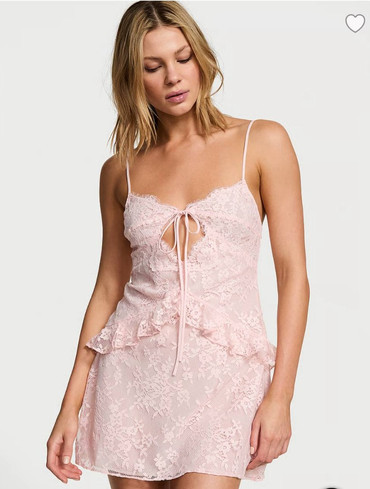 Пеньюар Вікторія Сікрет Victoria's Secret Dare to Dream Lace Flounce Mini Slip