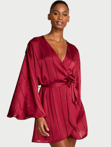 Сатиновий халат Вікторія Сікрет Victoria's Secret Red Lacquer Satin Sheer Stripe Short Robe