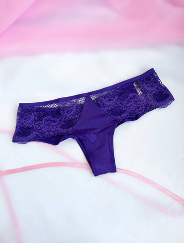 Трусики чікі мереживні Вікторія Сікрет Victoria’s Secret Cheeky Panty